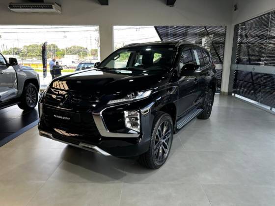MITSUBISHI PAJERO SPORT 2.4 16V MIVEC TURBO DIESEL LEGEND AWD AUTOMÁTICO MITSUBISHI PAJERO SPORT 2.4 16V MIVEC TURBO DIESEL LEGEND AWD AUTOMÁTICO
